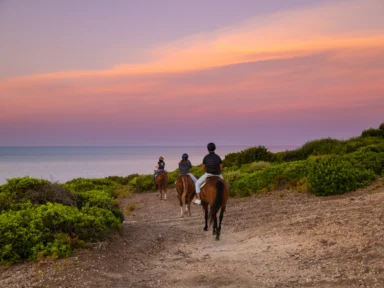 Balade à cheval au lever du soleil (Exclusive x2 personnes)